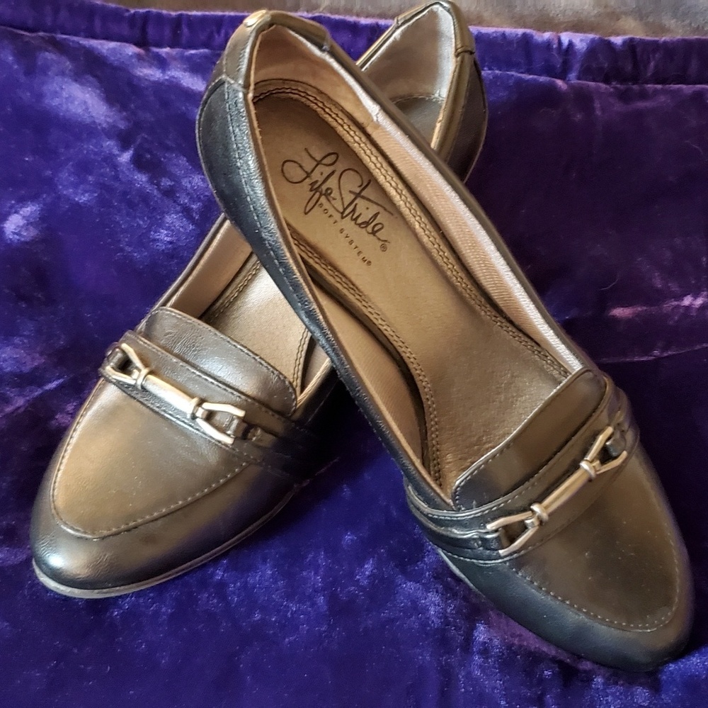 Lifestride black comfort heels